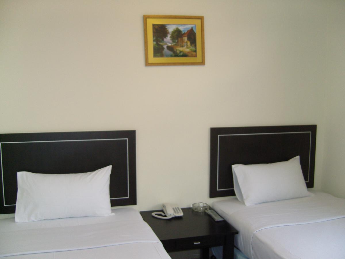 Hotel Orient Johor Bahru Dış mekan fotoğraf